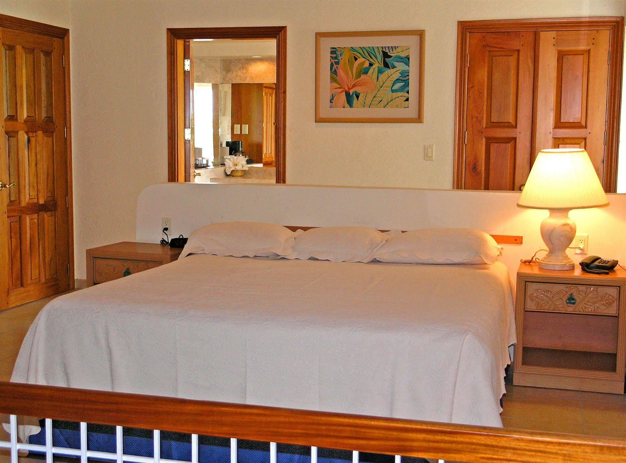 Marina Puesta Del Sol Hotel Aposentillo Екстериор снимка