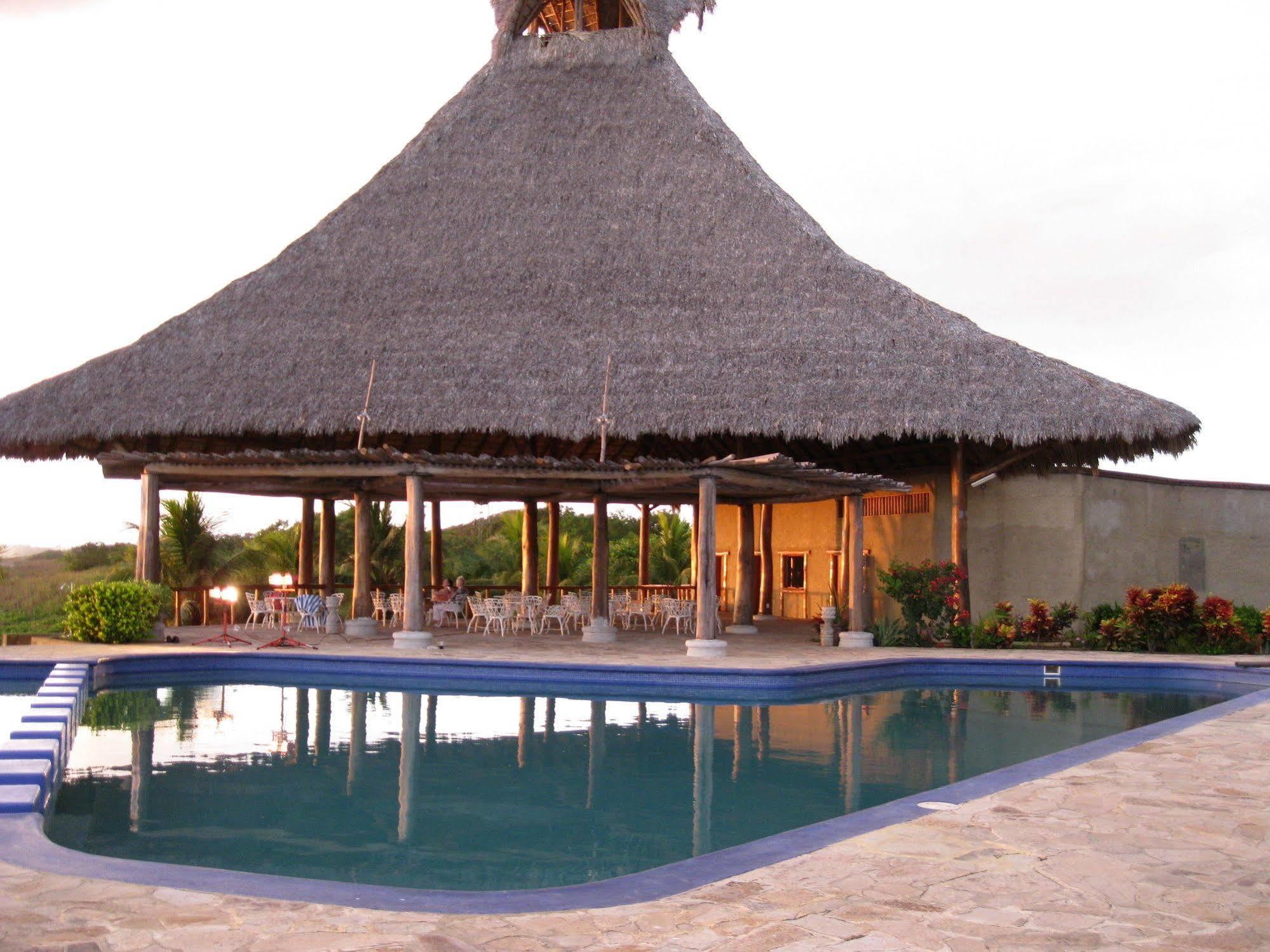 Marina Puesta Del Sol Hotel Aposentillo Екстериор снимка